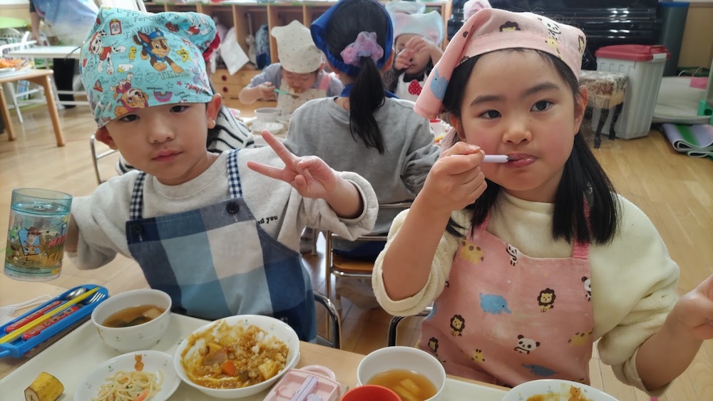 楽しいクッキング　カレーの試食1