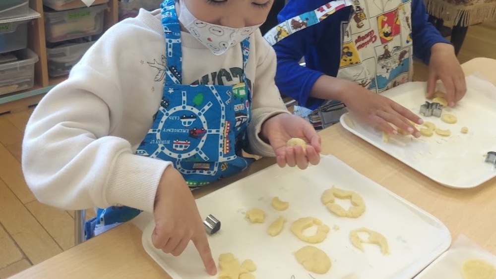 楽しいクッキング　クッキーづくり2