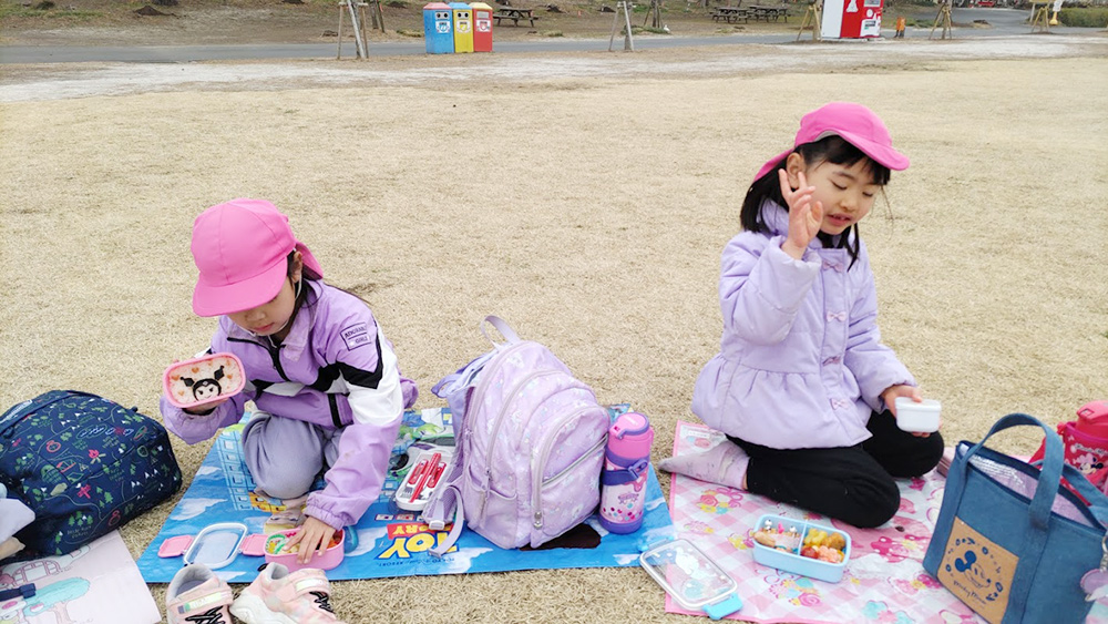 お別れ遠足　楽しいお弁当