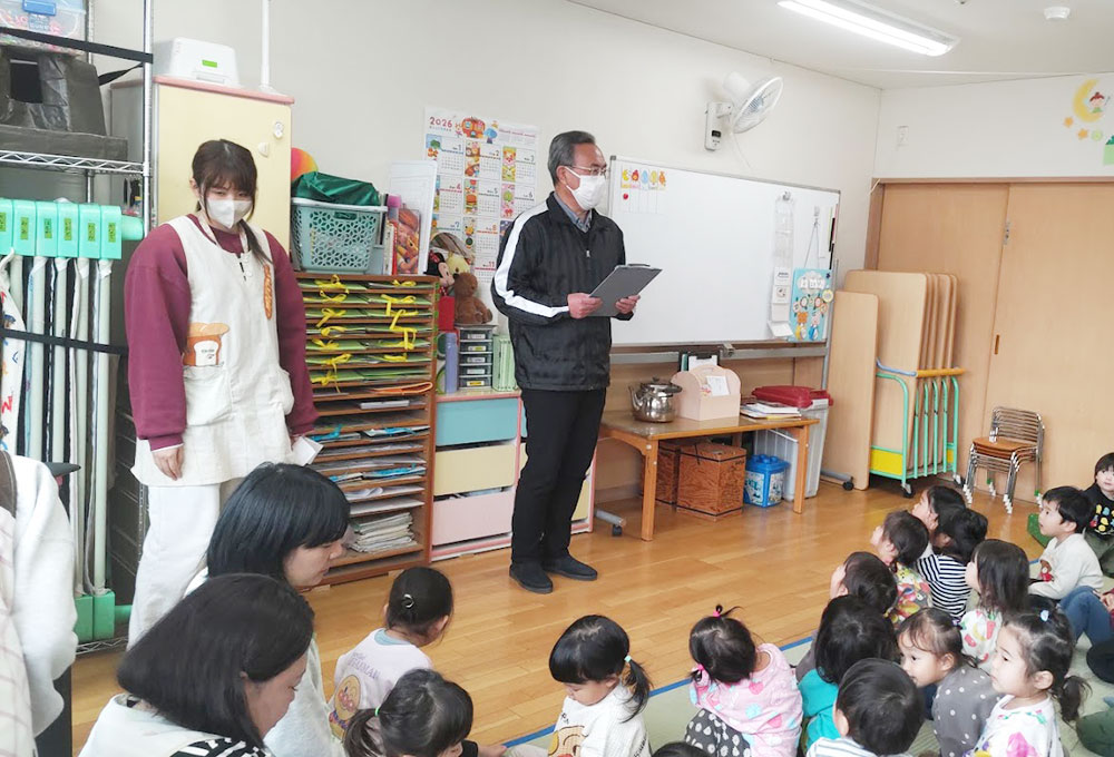 年度末集会　新担任紹介